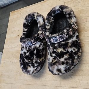 Crocs fuzzy slippers